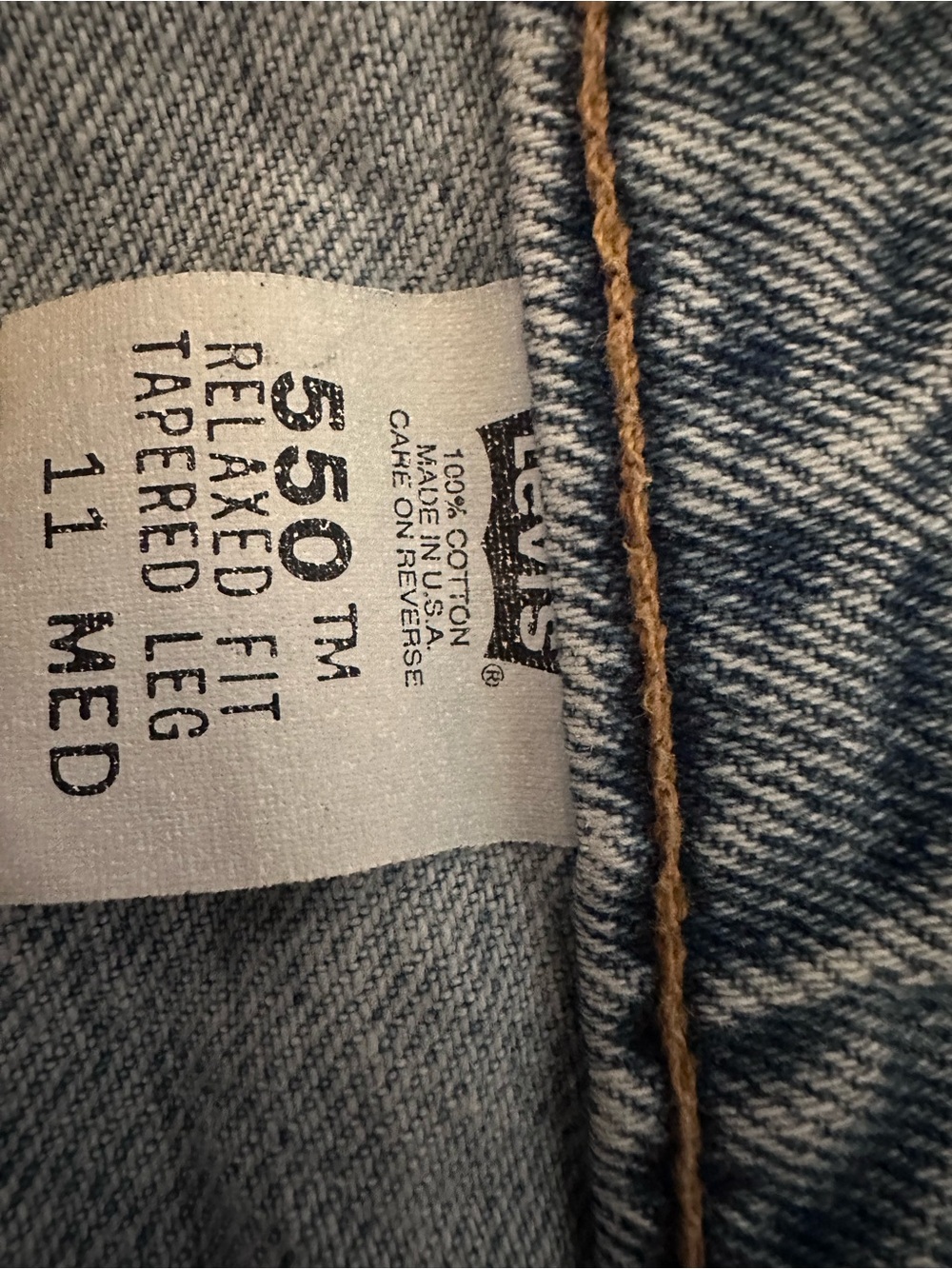 Levi's 550 Relaxed Fit Tapered Leg Jeans - Light Blue Denim